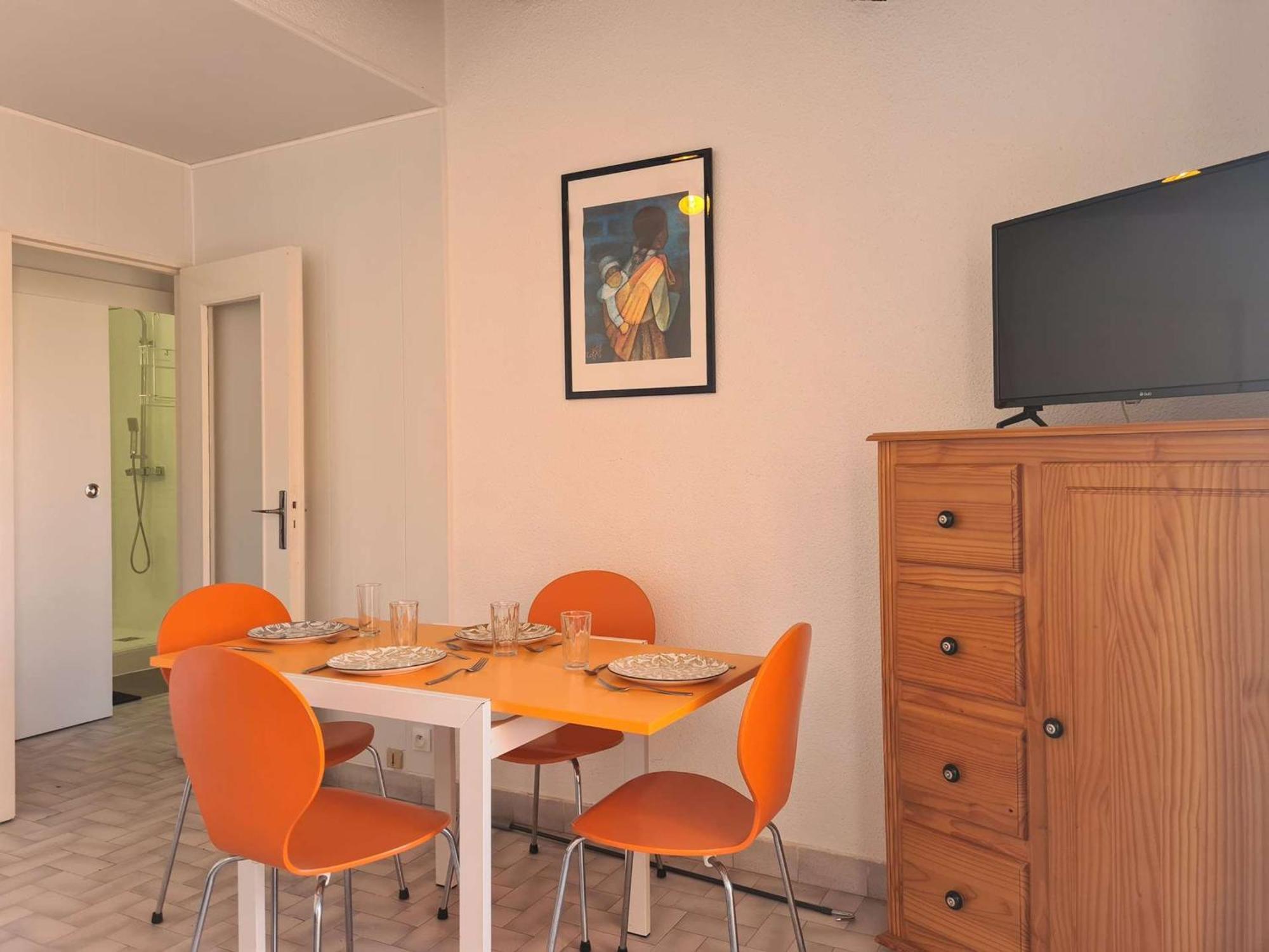 Appartement T2 Avec Parking Et Acces Direct A La Plage - Fr-1-249-129 Agde Luaran gambar